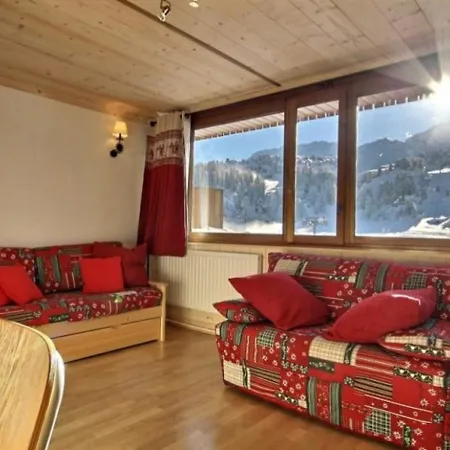 Divisible, Oriente Sud, Balcon En Etage Eleve, Au Pied Des Pistes - Fr-1-455-87 * La Plagne